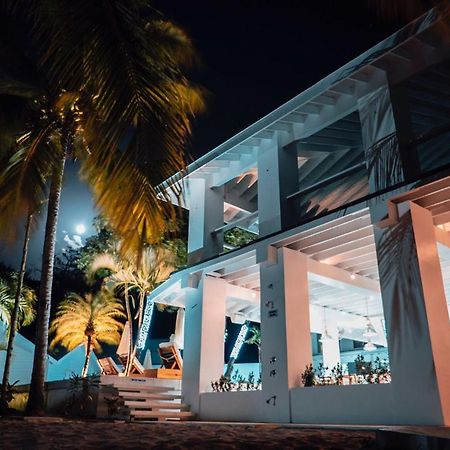 Gecko House Hotel West End Bagian luar foto