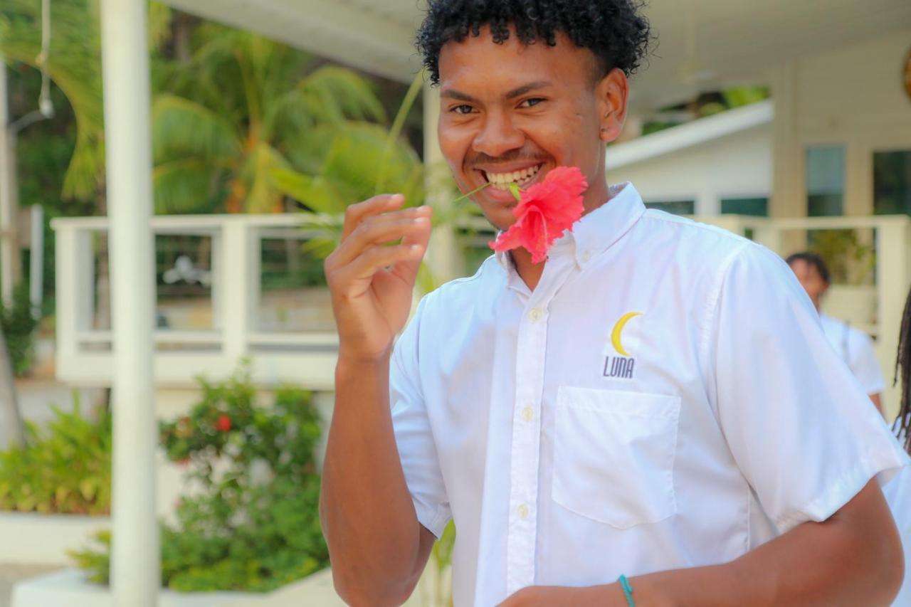 Gecko House Hotel West End Bagian luar foto